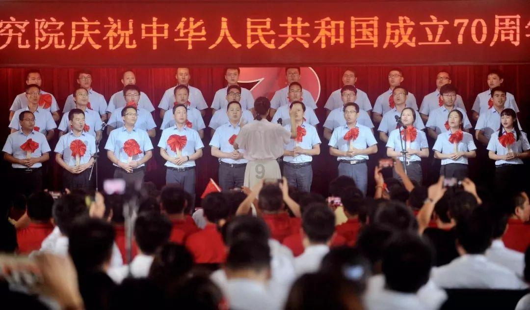旋转螺旋塔